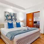 Ocean View 701 By Hostagents